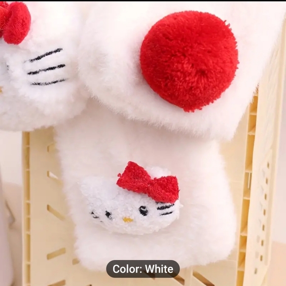 New Girls Hello Kitty Winter Scarf, Earmuffs, Glove Set - Picture 4 of 4